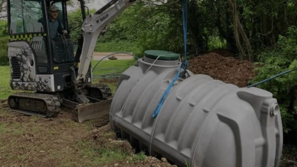 Start-Up Costs for Septic Tank Business