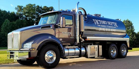 blue septic tank truck | Equipment needed to run a septic tank company | ServiceCore software for portable restroom & dumpster companies”